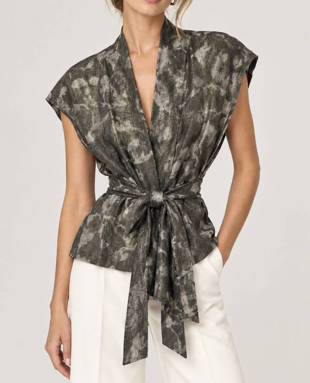 NEW BRUNELLO CUCINELLI silk bloom pongee vest in metallic/grey/black